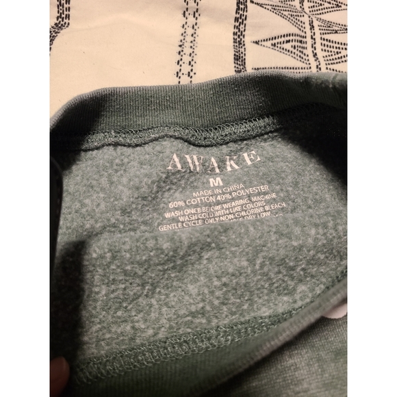 🌻FIND YOUR HAPPY PLACE Crewneck - Picture 3 of 4